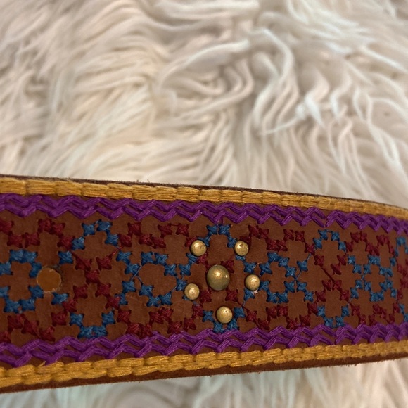 Lucky Brand Brown and Purple Embroidered Belt size S (30) excellent condition - Picture 7 of 8